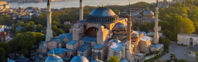 Kevadvärvides İstanbul