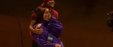 Džastin Biber izveo na binu devojku iz publike: Kad su videli o kome se radi, nastala je opšta histerija (VIDEO)