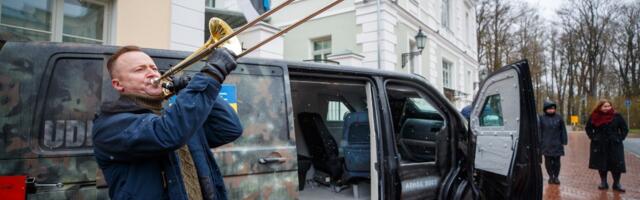 Kohturahvas saadab Ukrainasse soomustatud kaubiku: „Pisike asi, aga loodetavasti see päriselt aitab.“