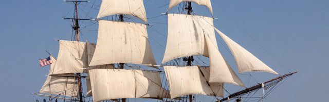 19 meest keset ookeani lahtises paadis, kodust poole maakera kaugusel – kuulsa laevamässu lõpp