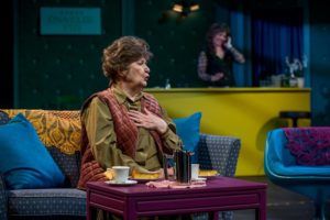 Kaheksa autorit, kaheksa näitlejat,  üks lavastaja ja kõigest üks laip