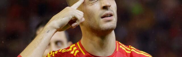 Hispaania jalgpallitäht saab jõulukingiks lahutuse