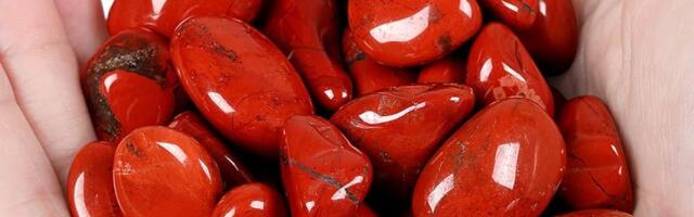 Päeva kristall on Punane jaspis  – Teisipäev 24 märts 2026