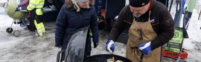 Otepää kultuurimaja pargis küpsetati kohakala