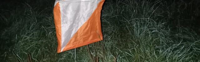 VÕISTLUS PIMEDAS | Pered orienteerusid õhtuhämaruses