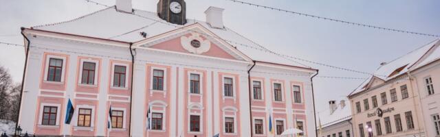 Tänasest saab Tartu raekoja platsil uisutada