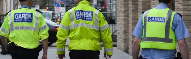 Policija očekuje nerede: Azilant iz Sudana pokušao da obezglavi Britanca nasred ulice u Belfastu