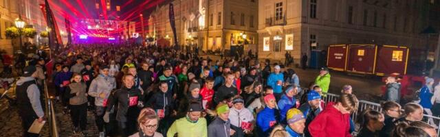 ÖÖJOOKS TÕI TARTU TÄNAVATELE ÜLE 1100 OSALEJA