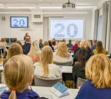 Muutuvad ajad ja kombed ning keel koos nendega