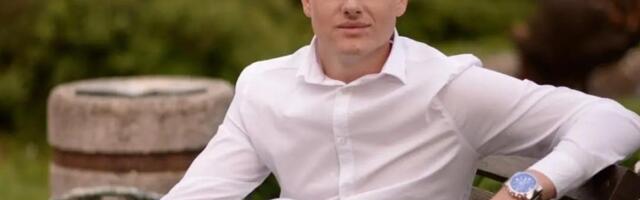 "TETKINO, NEKA TE ANĐELI ČUVAJU... DEČAČE NAŠ DOBRI, PUTUJ SPOKOJNO!" Bolni opraštaji od Jovana (19) iz Bogatića kog je ubila struja dok je čistio farmu svinja!