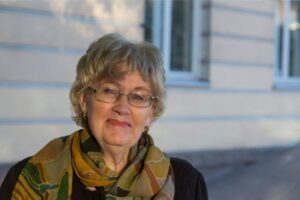 Saatuste ristumine ridade vahel