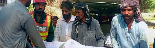 20 ühe pere naist ja last surid teel pulmapeole