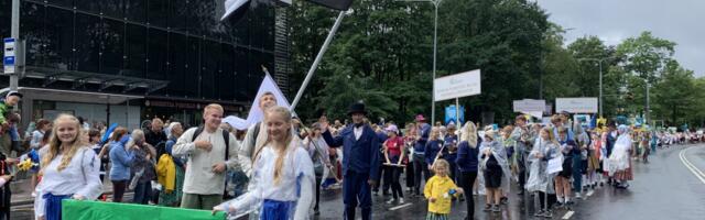 Tantsupeo esimesel etendusel anti Niina ja Alfred Raadiku preemia kolmele laureaadile