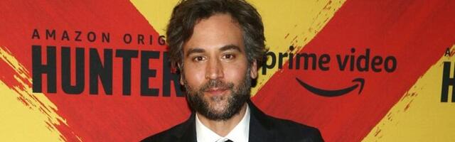 KLÕPS | Ütles lumetormis „jah“-sõna! Menusarja „Kuidas ma kohtasin teie ema“ peategelane Josh Radnor abiellus