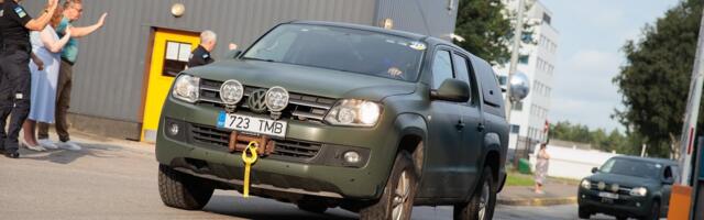 Lätlased saadavad roolijoodikute autod Ukrainasse. Miks Eesti sama ei tee?