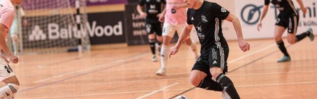 Saalijalgpalliliigas lõppes liidrite mäng skooriga 11:2