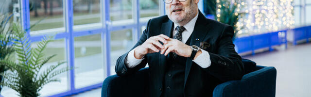 Karis: kui välispoliitika on käremeelne, peab keegi andma pidurit