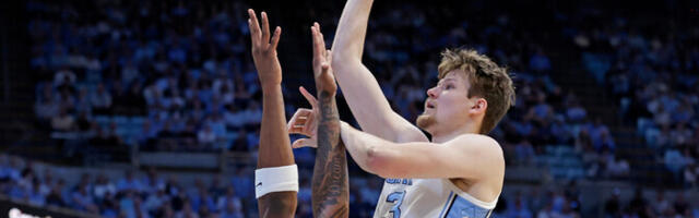 Veesaar kerkis Virginia Techi vastu üleplatsimeheks, Adlerilt vägev esitus