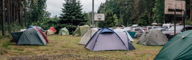 Mullu oli majutusettevõtetes ligi poole vähem turiste
