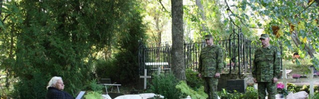 Kodukülas tapetud metsavend jõudis kalmistule 73 aastat hiljem