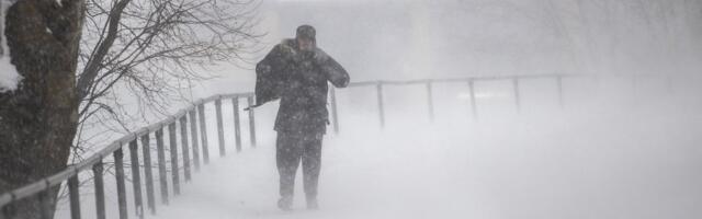 ILMATEADE | Aasta lõpp tuleb tormine! Sajab tihedat lund, tuiskab ning teeolud muutuvad väga keeruliseks
