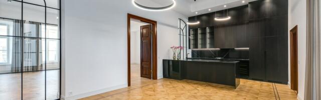 Üürikodude koorekiht. Kes jaksab üürida maja, mis maksab 10 000 eurot kuus või korterit, mille hind pea sama kõrge? 