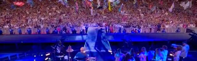 Kristjan Järvi Nordic Pulse bänd esines Coldplay Glastonbury festivalil