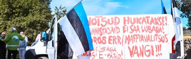 Alanud on uus meeleavaldus! Protestijad on taas Nurme farmi värava ees, et takistada sigade hukkamist