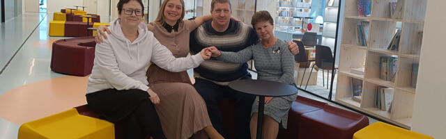 Kuu­sa­lu uuen­da­tud koo­li­ma­jas on nu­ti­tahv­lid ja si­se­rõ­du­ga raa­ma­tu­ko­gu