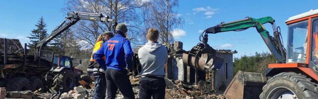 Talguliste abiga kadusid põlenud maja rusud kiiresti