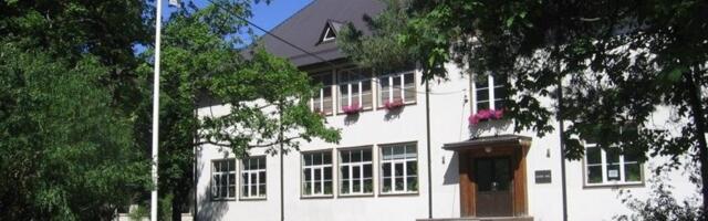 Politsei tegeleb Tallinna koolides pipragaasi laskjatega