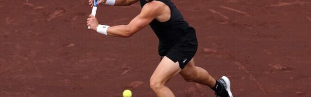 21 ässa servinud Shelton alustas liivahooaega edukalt