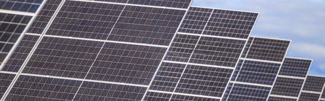 Lugeja küsib: „Kas mu päikesepark tasub end ära, kui suvel elektrihinnad miinuses on?”