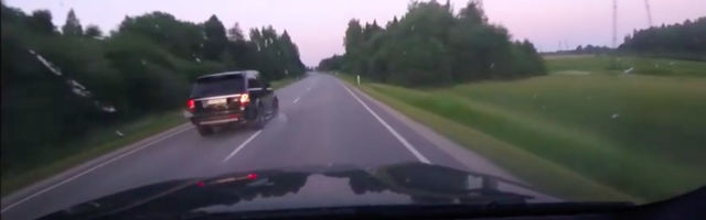 Video: Leedu autovaraste peatamise käigus kasutati “siile” ja lõhuti autosid