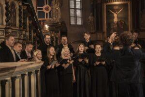 Mitte mässav teismeline, vaid küps koor