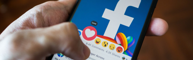 Facebook hakkab nutikellasid tootma, esimene mudel on varustatud kahe kaameraga