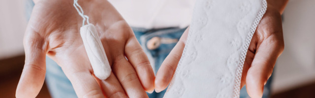 Uuring: üks tüdruk kümnest on pidanud menstruatsiooni ajal hügieenivahendite puuduse tõttu koolist puuduma