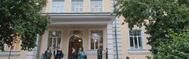 Narvas algab sajandivanuse koolimaja ümberehitamine