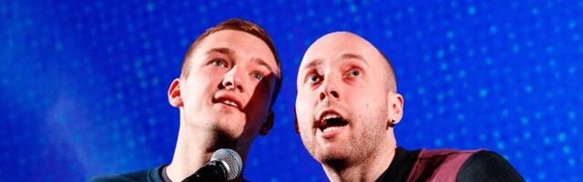 Koomik Mikael Meema alustab oma taskusaadet. Fännid mures_ mis saab podcast’ist „Tussisööjad“?