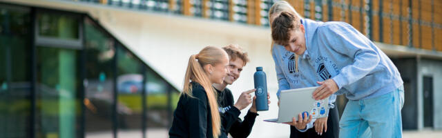 Anna tagasisidet ülikooli meenepoe tootevaliku kohta