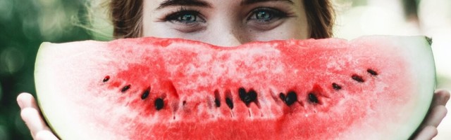 VIDEOD | Naeratada saab peamiselt kolmel moel; üks neist sobib usalduse tagasivõitmiseks