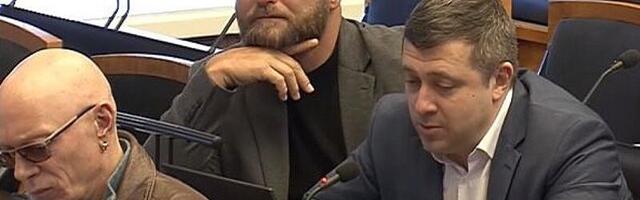 MEEDIAVALVUR: keskerakond ei saa läbi „vene kaardita“