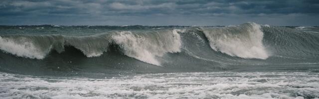 HOIATUS | Järgmine sügistorm jõuab Eestini juba täna öösel!