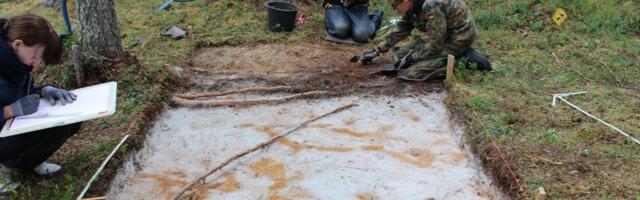 Lapimaal avastati harukordne kammkeraamika ajast pärit kalmistu