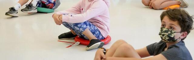 Psühhiaater: Koroonasulud ja kohustuslik maskide kandmine on põhjustanud väikelaste intelligentsustaseme järsu languse