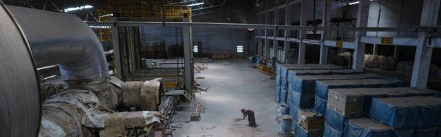 CNN: Iraani majandus variseb. Tehased sulgevad uksi ja miljonid inimesed jäävad tööta