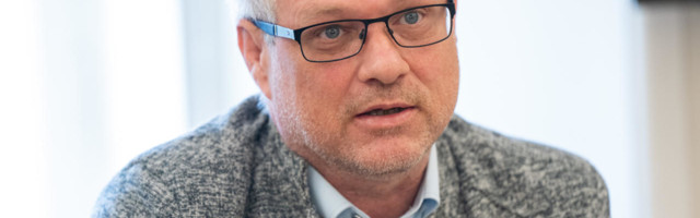 Paul Puustusmaa kutsub vastuseks Kaja Kallase algatusele andma märku neil, kes ei toeta autoliisinguid Riigikogu kuluhüvitistest