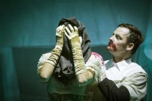 Kus mina istse, seal mina itke