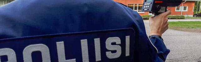 Üllatav otsus: Soome politsei lõpetas reidi, kuna kiiruseületajaid oli liiga palju