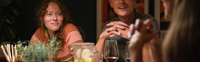 Arvustus. "Täiuslikud võõrad" paneb piirangud enda kasuks tööle